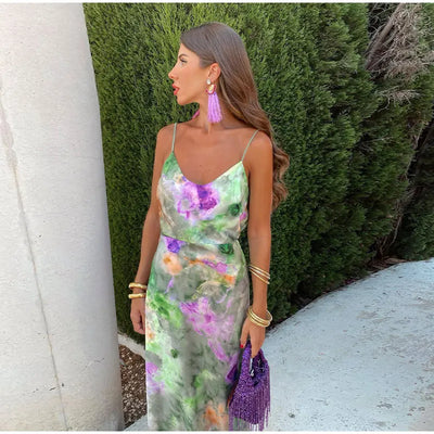 Anisten - Elegant Maxi Dress with Halo-Dye Print and Removable Scarf